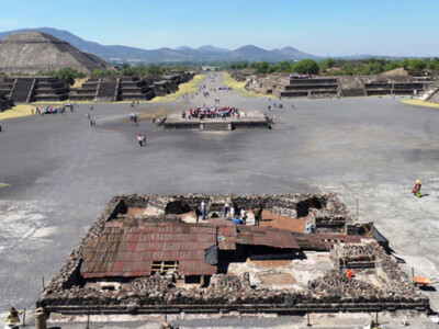 plaza de la luna teotihuacán