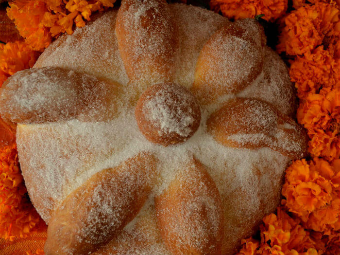 pan de muertos origen significado