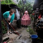 tradiciones-extranas-mexico-chiapas-mexicanas-panzudos-fotografia